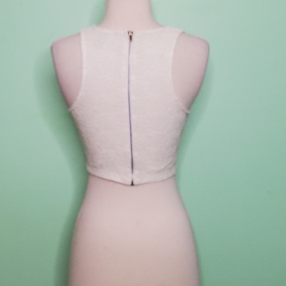 Forever 21 Ivory Lace Cropped Tank - Picture 4 of 7